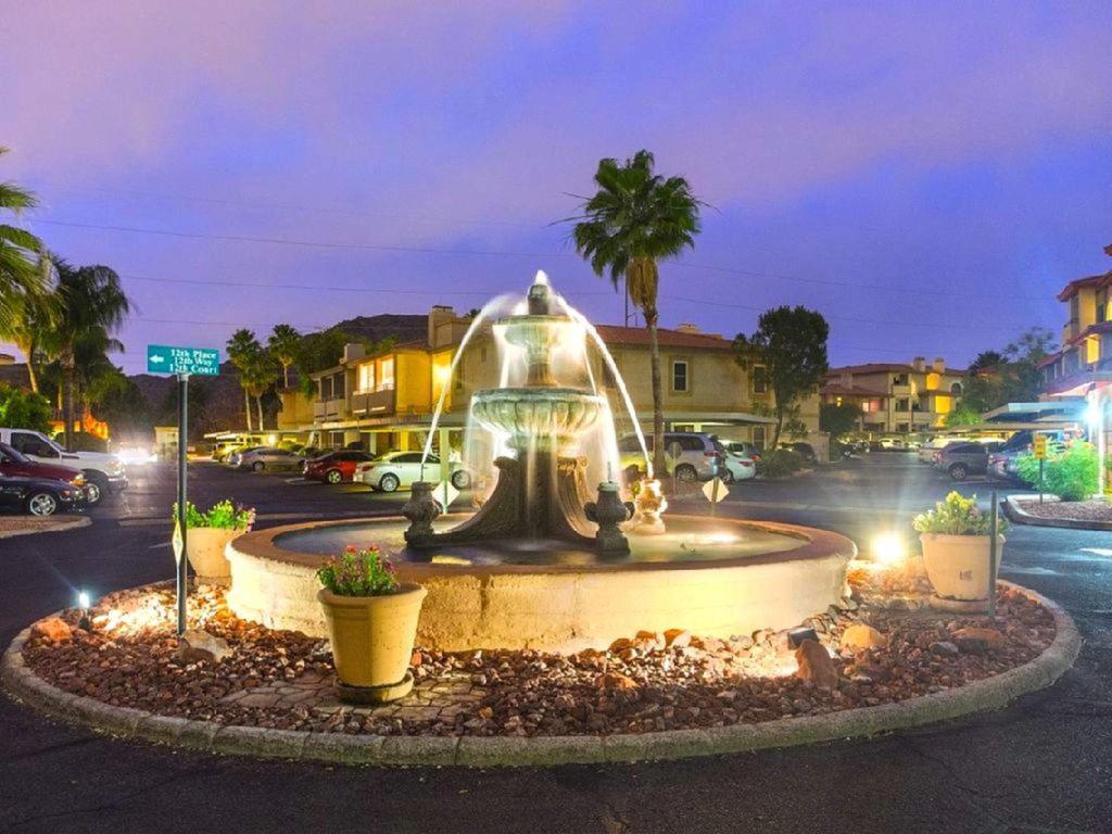 Private Resort Community -- ½ Mile Walk To Hiking & Biking At N. Mtn. Preserve! Phoenix Exteriör bild